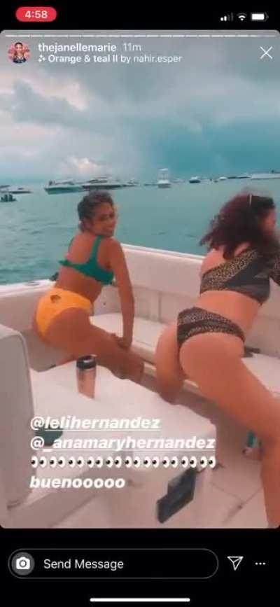 Shake that ass for me🍑🥵💦