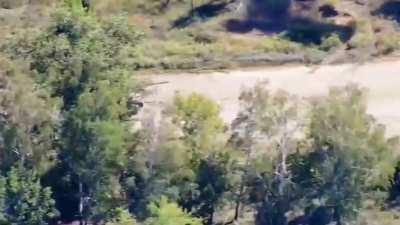 1 guy vs tank full of solders?