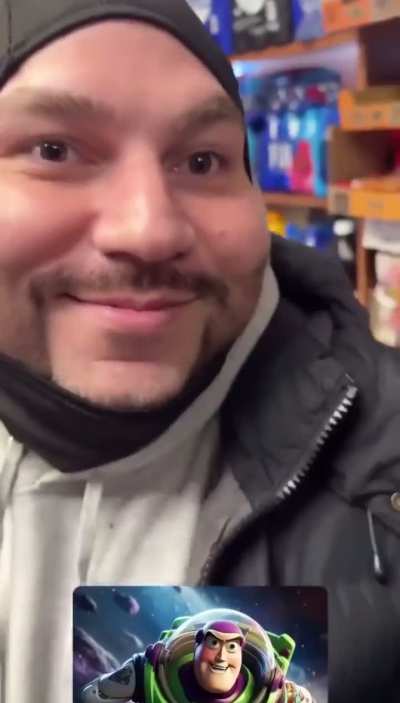 He does look like buzz.