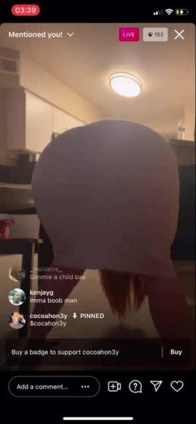 See-through dress twerk 👀😈🍑🍆