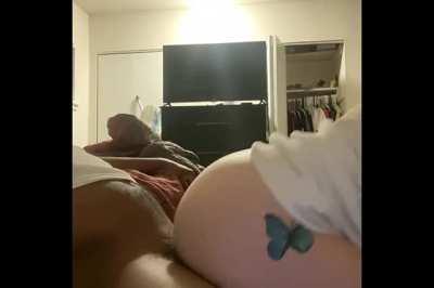 Pretty Yella Throat 🍯