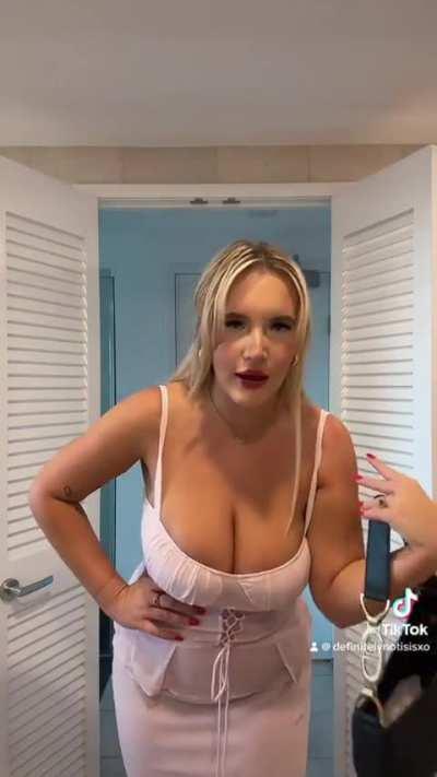 See through @definitelynotisisxo