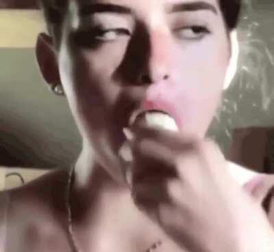 Dixie D'Amelio practicing with a banana