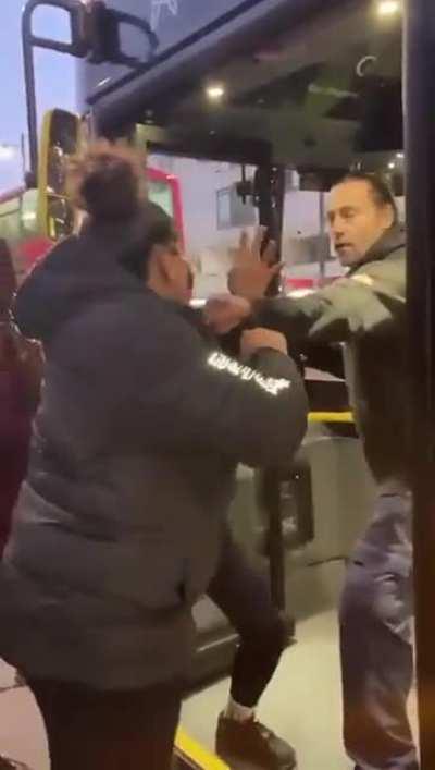 Bus driver fights passengers in London