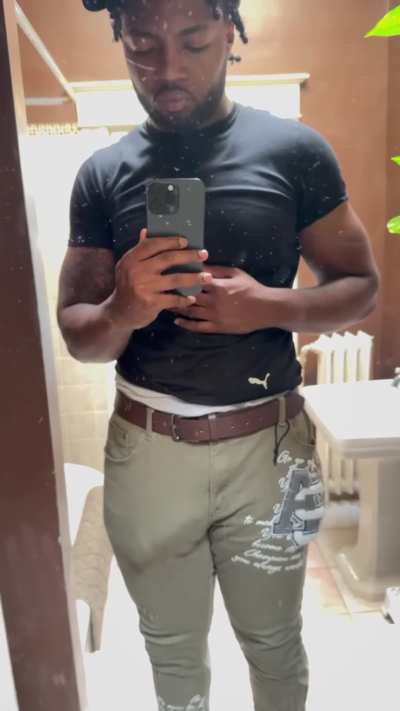 Fat ass dick can’t fit in my jeans