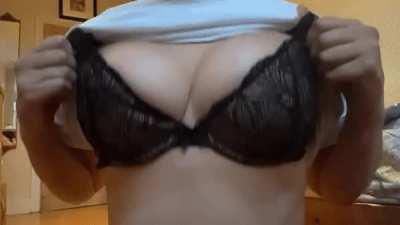 Big Nipples Slow Motion Titty Drop … who likes this?