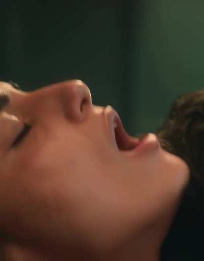 Radhika Madan [Saas Bahu Aur Flamingo - S01E04]