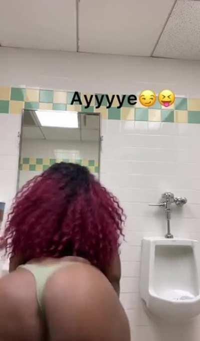 She’s pretty too 😩😍