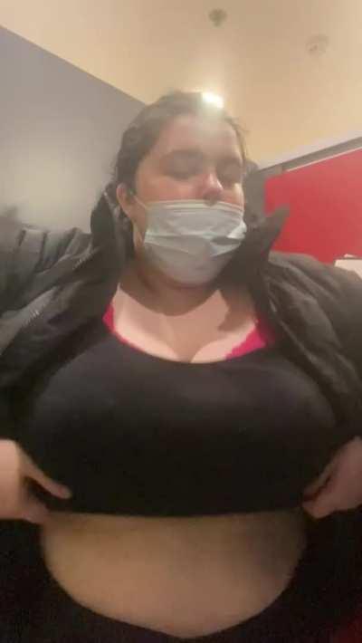 Went to bathrooms in college today for a lil strip down since yall seemed to enjoy last night :) I’m happy to be posting again hehe xx