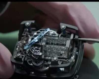 Часы фирмы Бугатти