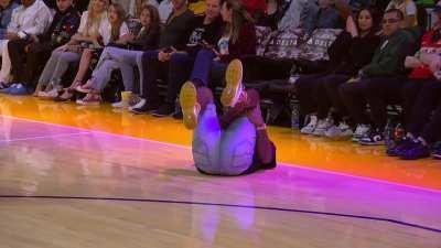 Anthony tears Achilles attempting half court shot for $55,000