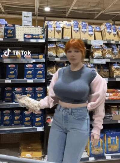 redhead grocery shopping