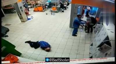 Kaliningrad, the conflict over parking is bike in the store