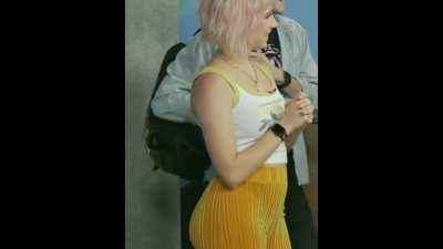 EXCUSE ME LADY... CAN YOU SIT ON MY FACE? :3