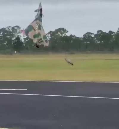 Hope it was wort it for the 1 second of flight