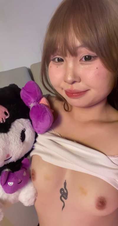 are 18 y/o virgins fuck worty?