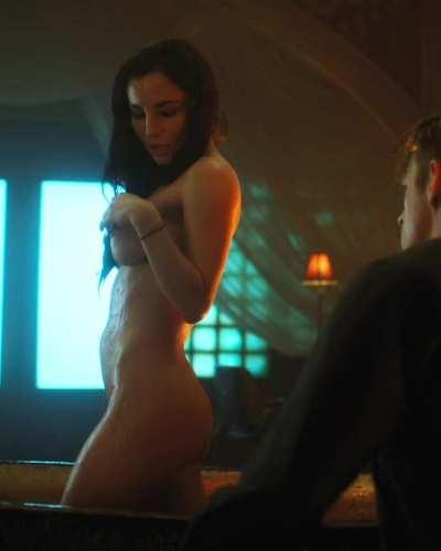 Martha Higareda in 'Altered Carbon' S01E09