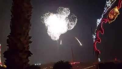 Huge one shell firework