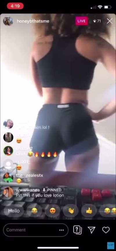 (honeybthatsme) 😩💦🍆