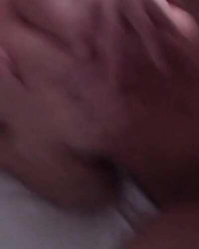 Chloe Lamb - What A Goddess