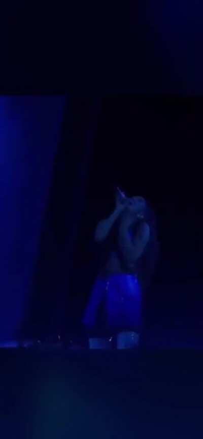 Y’all wanna talk about rent being due? Ari’s landlord was IN the audience at this performance.