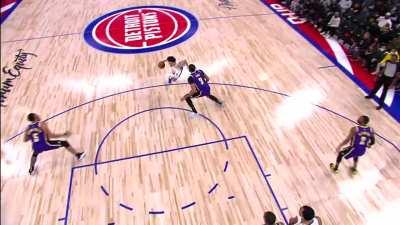 [Highlight] Cade Cunningham takes Anthony Davis 1 on 1 and finishes above him