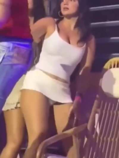 Dafne keen in a Conga line Grinding