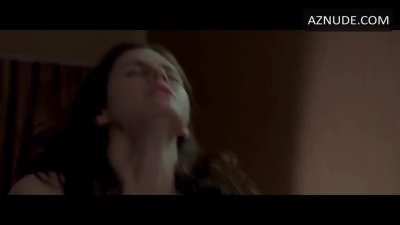 Alexandra Daddario 🤩