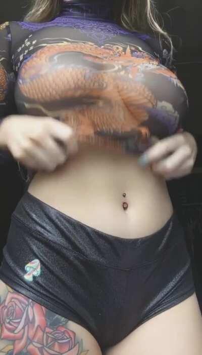 DO YOU LIKE BIG TITY (free album in the comments )