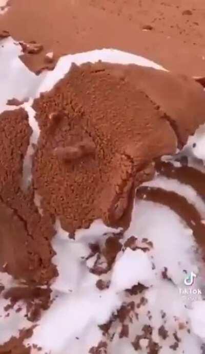 🔥 Scenery when a Sandstorm occurs after a snowstorm.