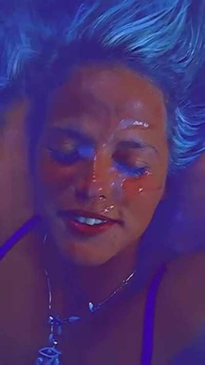 I can&rsquo;t open my eyes!