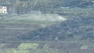 RU pov: UA column near Yakovlevka hit by artillery
