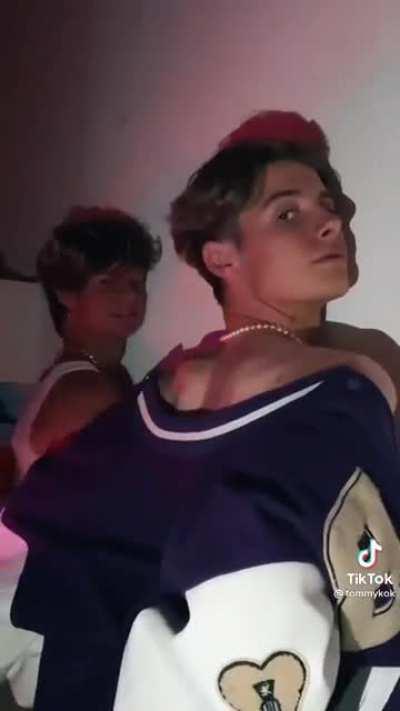 The kid in the back is the true star