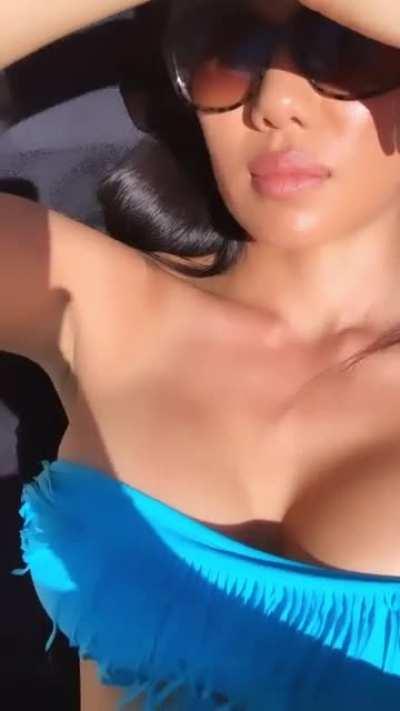 Asian Doll Helen Yee 🥵👌