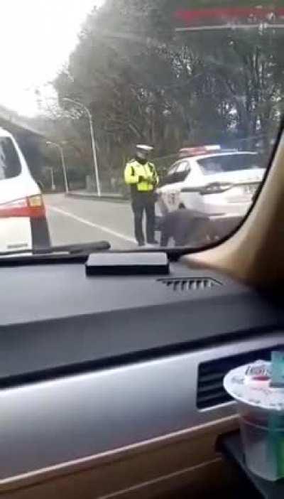 中国人民从此站起来了！