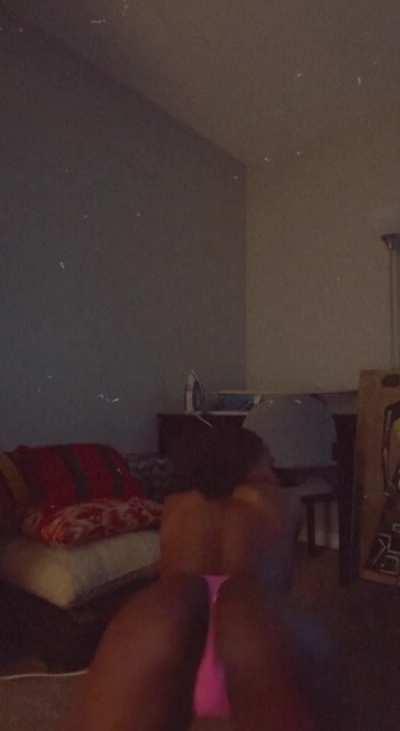 pretty petite!! subscribe to my only fans