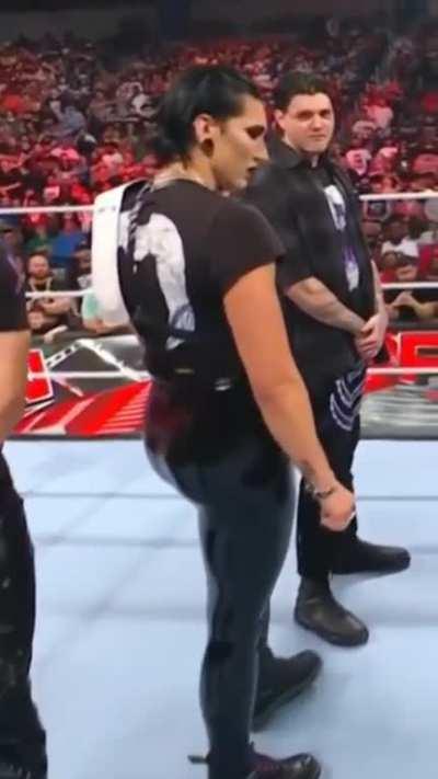 Rhea Compilation Of Last Raw. I Hope She use that pants more often 🖤✨