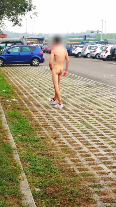 Total naked hard cock masturbation in a public parking lot