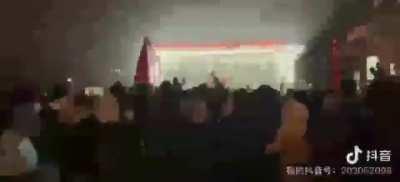 Protests erupting in Urumqi, Xinjiang…people shouting ‘let us out’ and ‘serve the people’ outside the city hall.