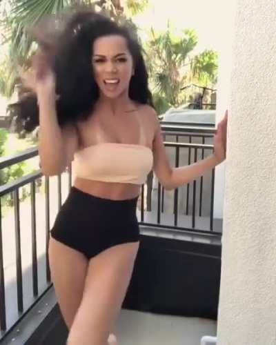 The way she throw that thang around…🥵