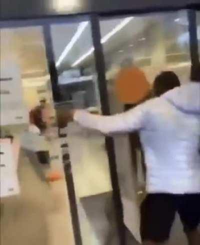 Mass looting has started in Spain