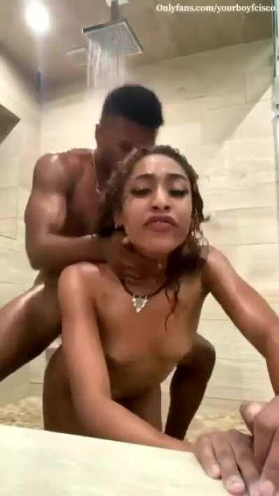 Shower sex🔥🔥