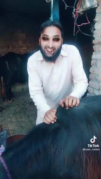 i don’t understand how he made it look so realistic