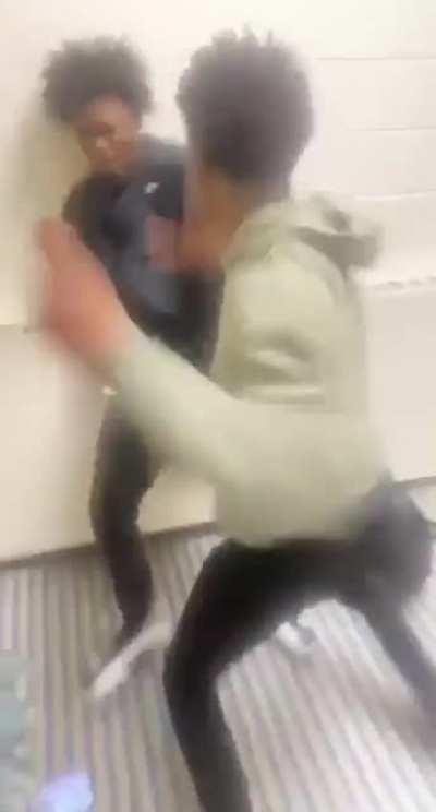 Bro got slumped on a Friday morning 💀