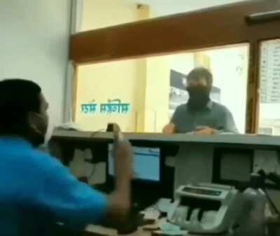 That's not how you sanitize hands