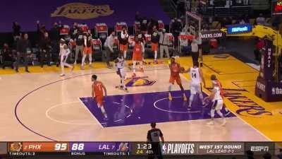 [Highlight] Jae Crowder knocks home the corner 3 to put the lead at 10