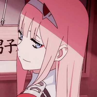 Zero two turning back and smiling :D