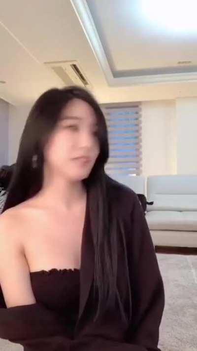 Tiffany Young - Sexy