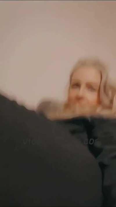 Sniff my ass... please. 😏