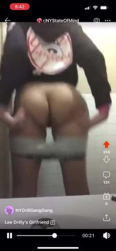 She might as well start an onlyfans LEE DRILLYS WIFE EXPOSED